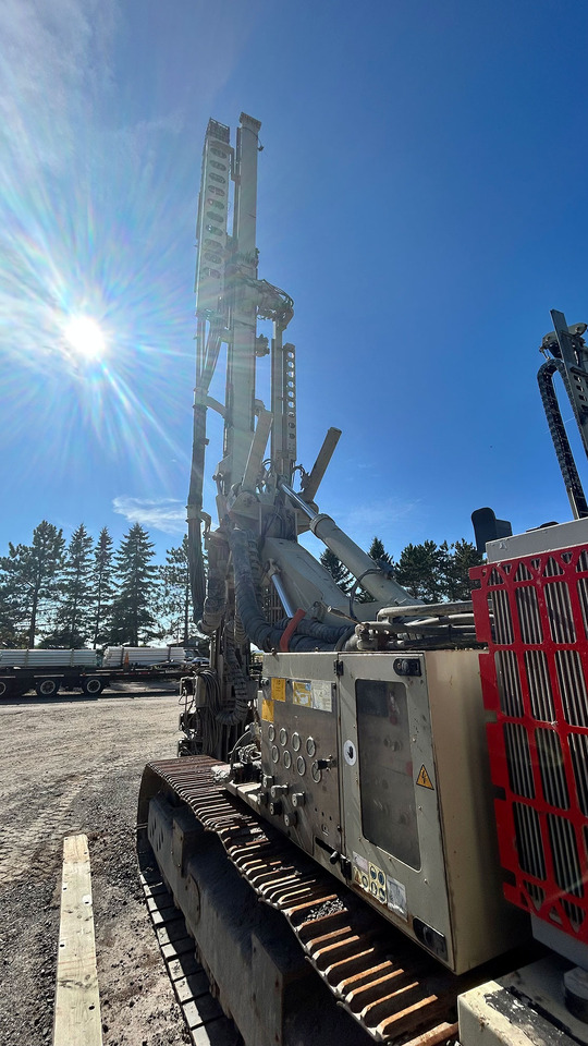 Comacchio MC 28 A - Martillo de hinca de pilotes: foto 1 Comacchio MC 28 A - Martillo de hinca de pilotes: foto 1