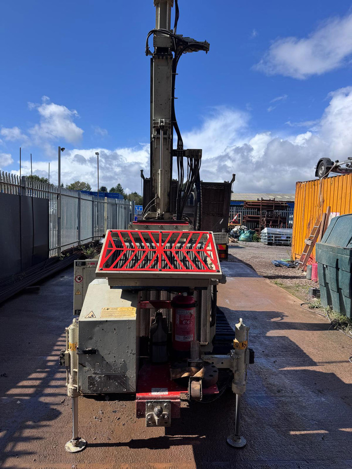 Comacchio MC4 - Martillo de hinca de pilotes: foto 5 Comacchio MC4 - Martillo de hinca de pilotes: foto 5