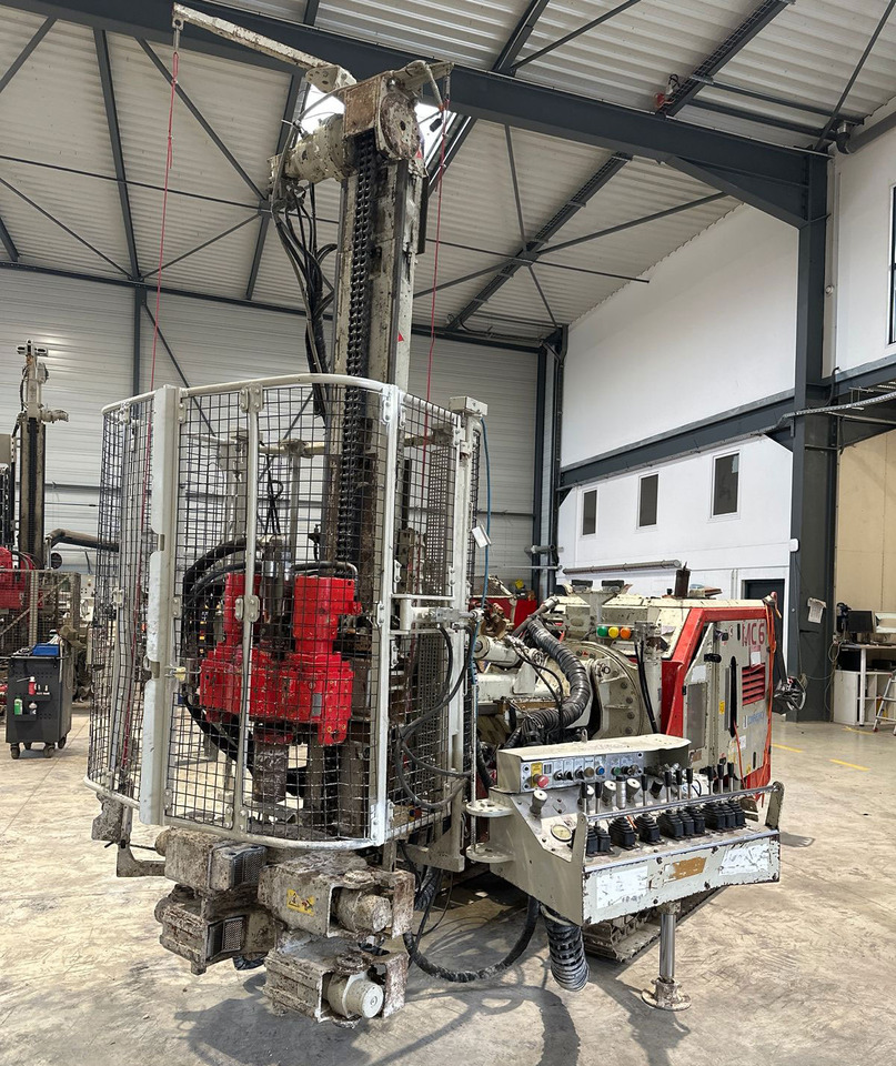 Comacchio MC6 - Martillo de hinca de pilotes: foto 4 Comacchio MC6 - Martillo de hinca de pilotes: foto 4