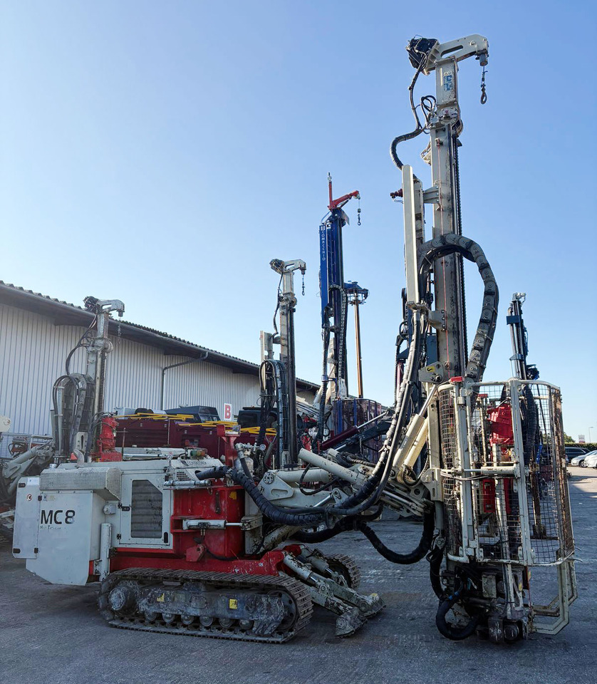 Comacchio MC8 - Martillo de hinca de pilotes: foto 3 Comacchio MC8 - Martillo de hinca de pilotes: foto 3