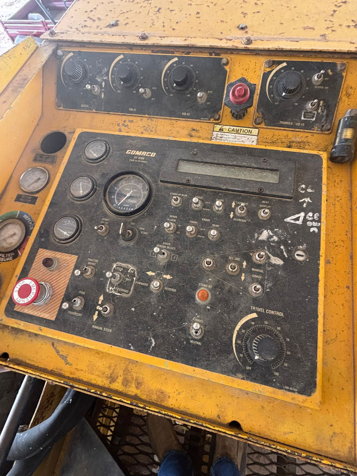 Pavimentadora de asfalto Gomaco GT-3200: foto 6