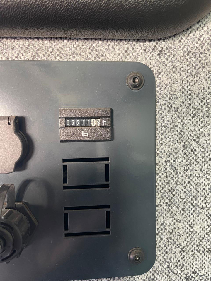 Grúa sobre orugas Liebherr LR1750-2: foto 7