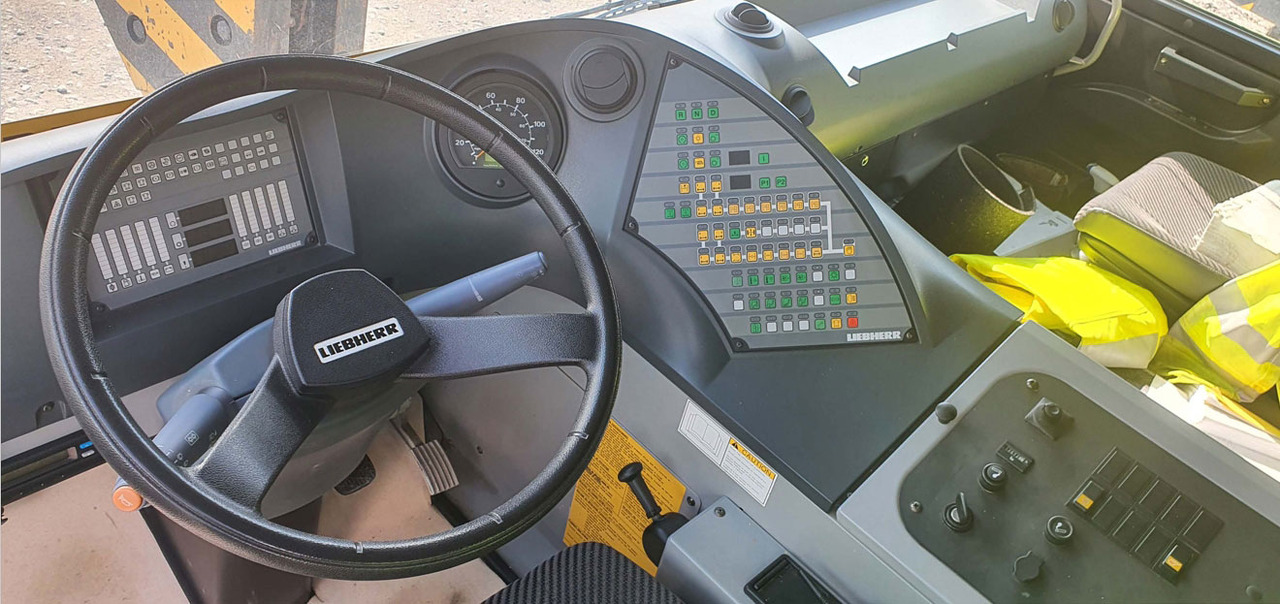 Autogrúa Liebherr LTM 1400-7.1: foto 6