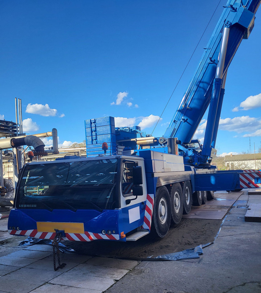 Liebherr LTM 1500-8.1 - Autogrúa: foto 1 Liebherr LTM 1500-8.1 - Autogrúa: foto 1