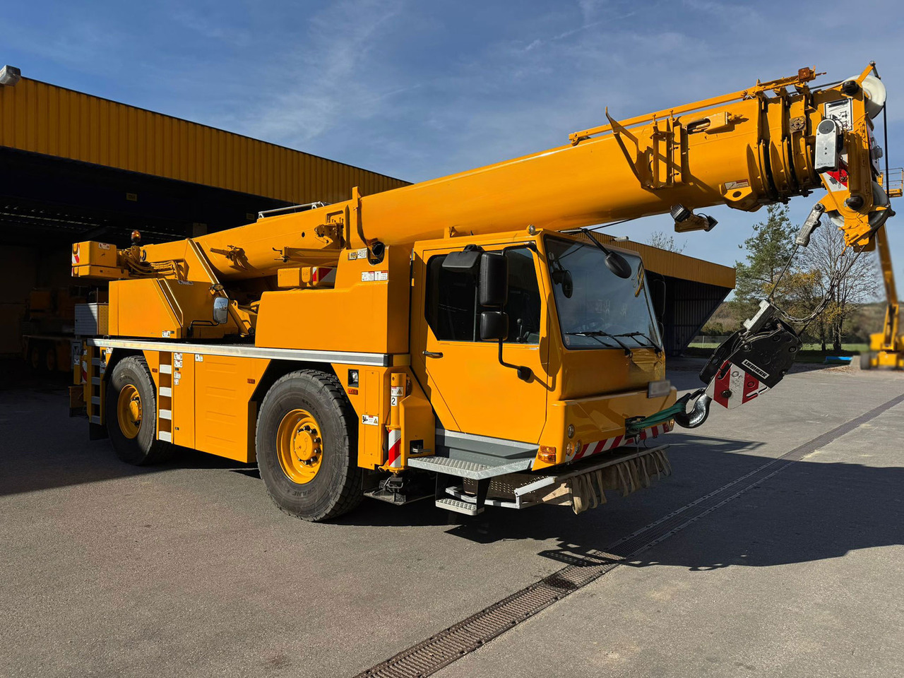 Liebherr LTM1030-2.1 - Autogrúa: foto 1 Liebherr LTM1030-2.1 - Autogrúa: foto 1