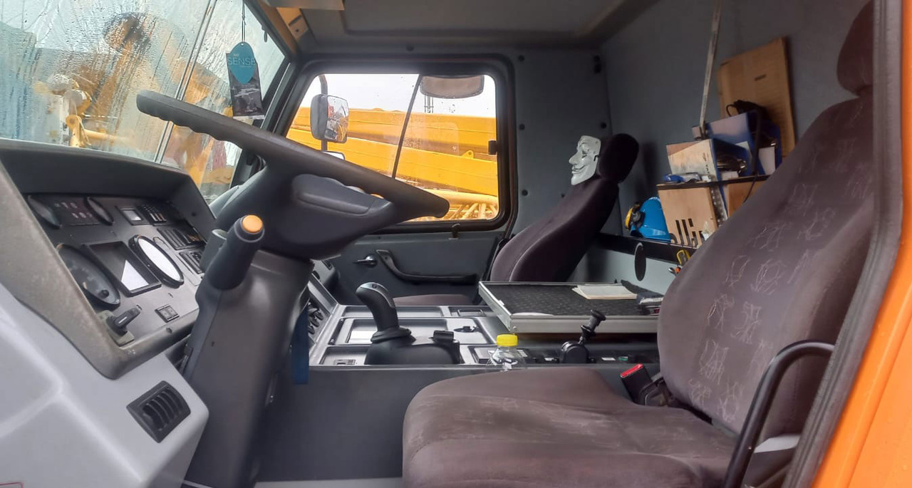 Autogrúa Tadano Faun ATF 220G-5: foto 6