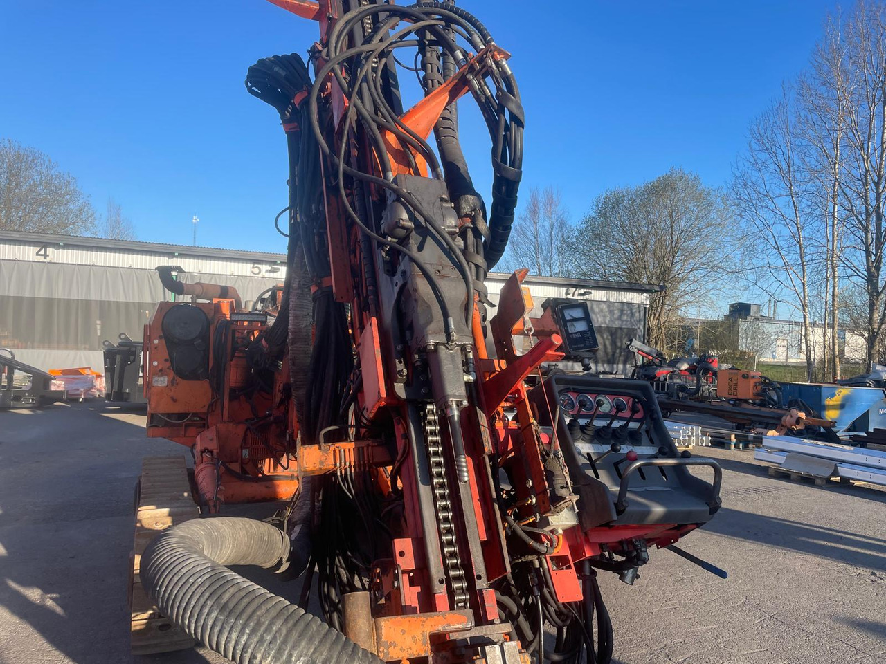 Tamrock Dino 560 - Perforadora: foto 3 Tamrock Dino 560 - Perforadora: foto 3