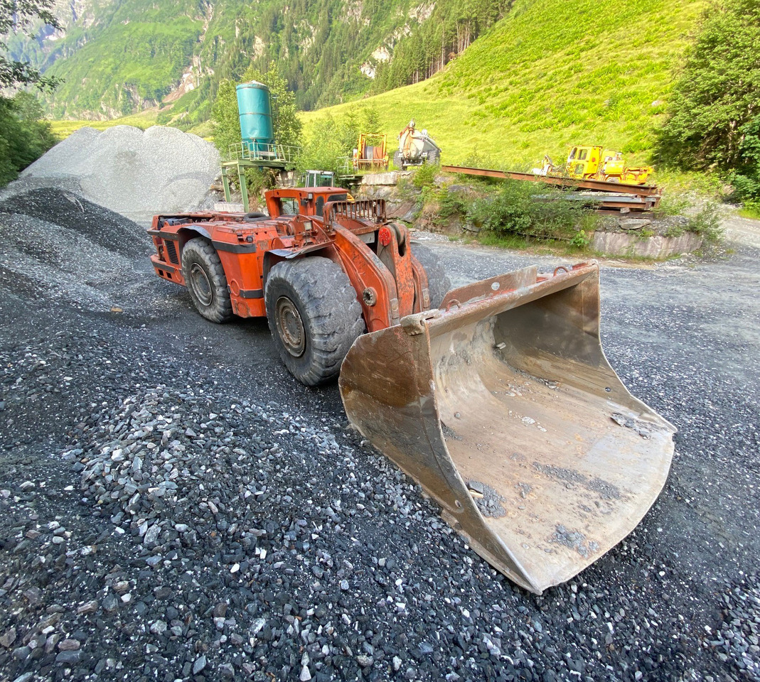 Tamrock Toro 0010 - Maquinaria para minería: foto 2 Tamrock Toro 0010 - Maquinaria para minería: foto 2