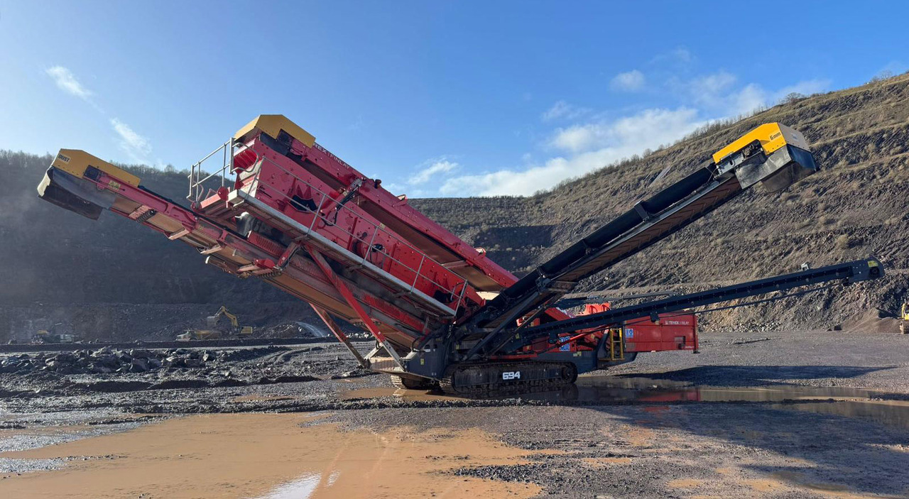 Terex Finlay 694+ - Cribadora: foto 4 Terex Finlay 694+ - Cribadora: foto 4