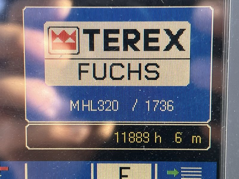Manipulador de materiales Terex Fuchs MHL 320: foto 7