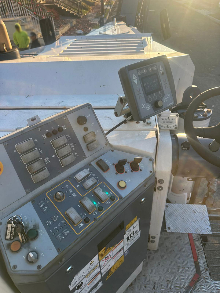 Wirtgen W 120 CFI - Fresadora en frío: foto 5 Wirtgen W 120 CFI - Fresadora en frío: foto 5