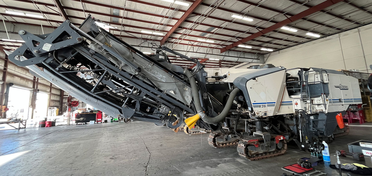 Wirtgen W 210 i - Fresadora en frío: foto 2 Wirtgen W 210 i - Fresadora en frío: foto 2