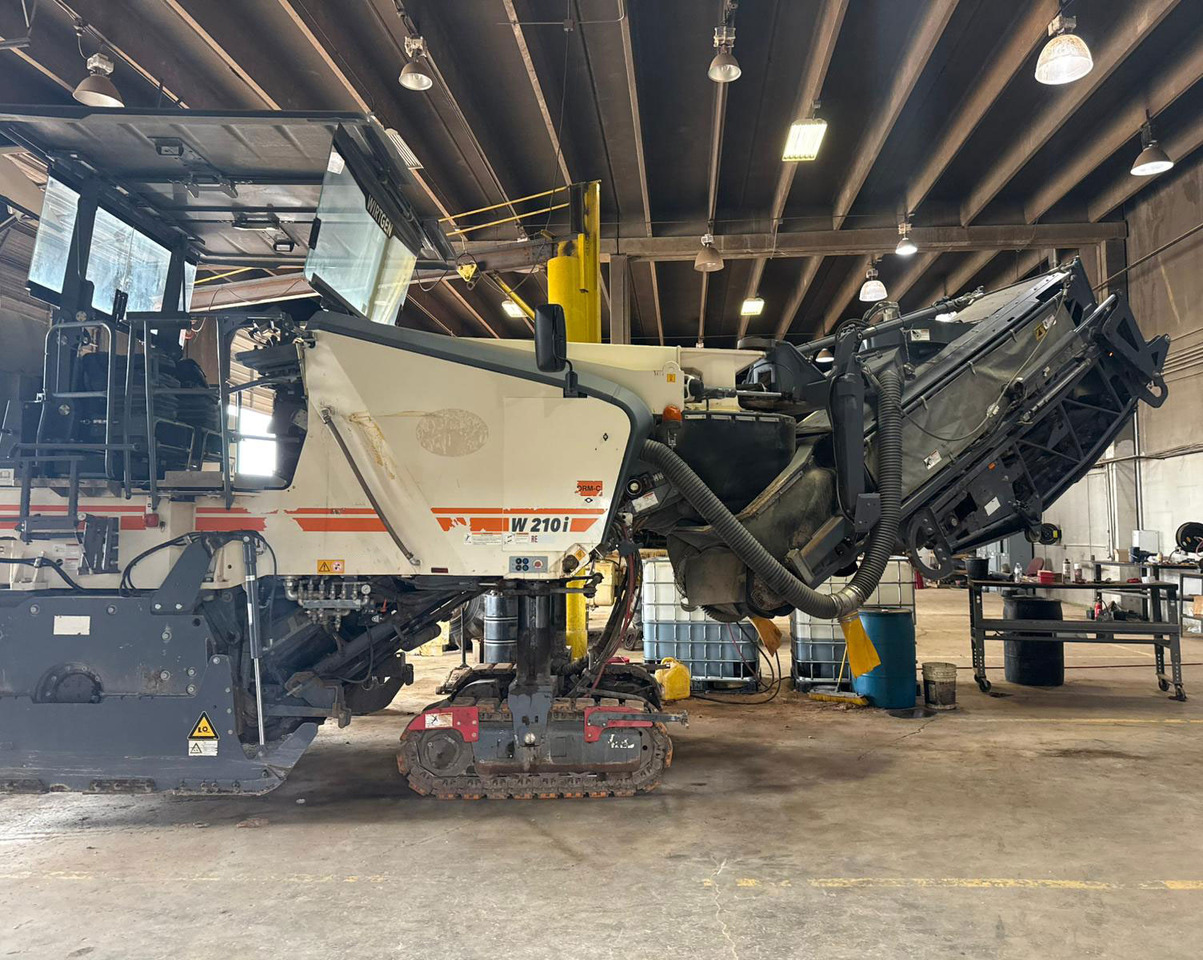 Wirtgen W 210 i - Fresadora en frío: foto 3 Wirtgen W 210 i - Fresadora en frío: foto 3