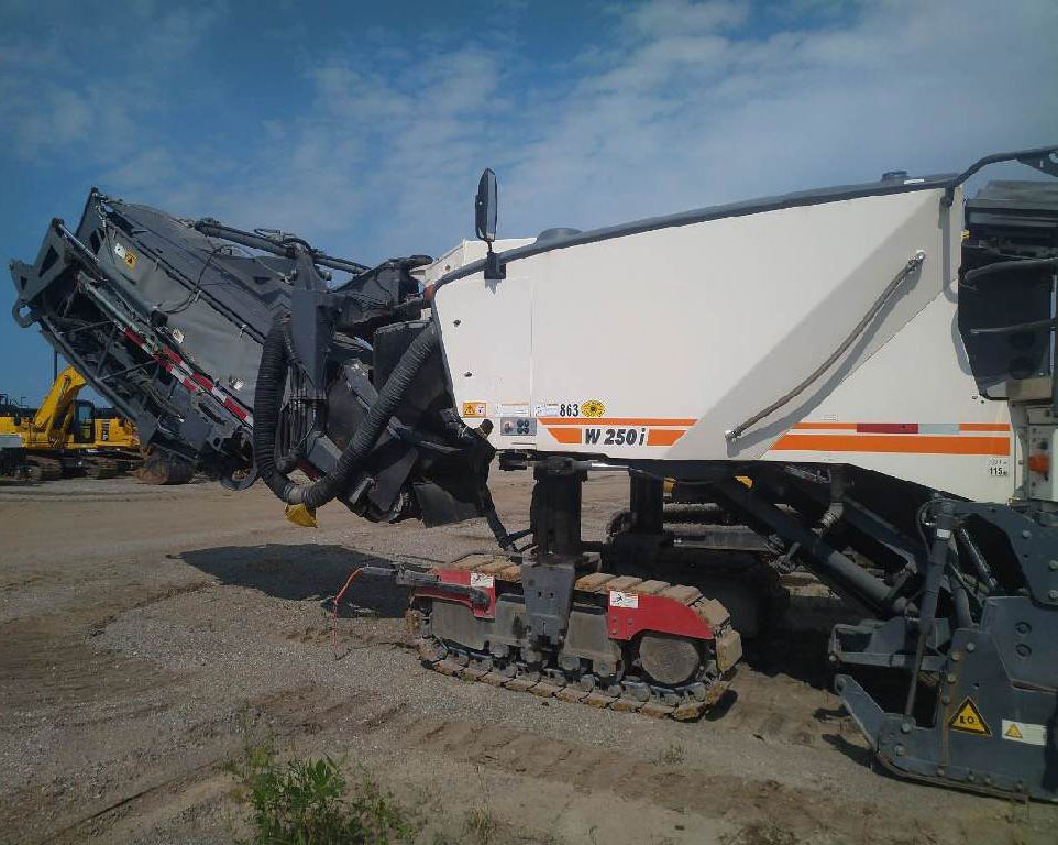 Wirtgen W 250 I - Fresadora en frío: foto 4 Wirtgen W 250 I - Fresadora en frío: foto 4