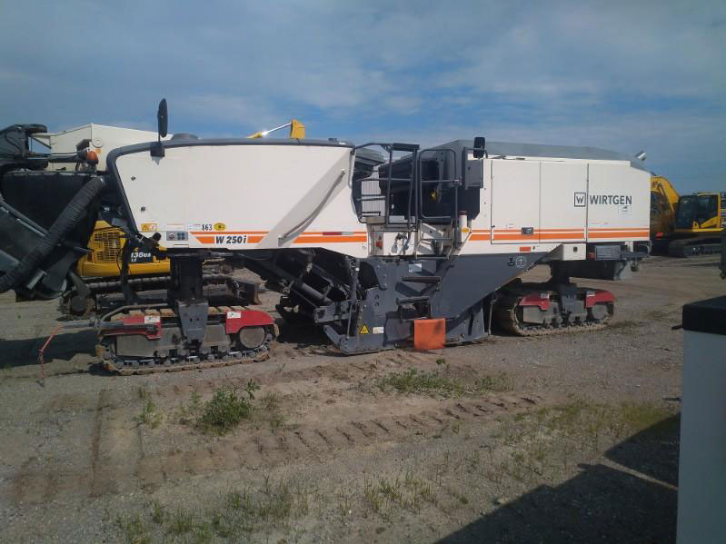 Wirtgen W 250 I - Fresadora en frío: foto 1 Wirtgen W 250 I - Fresadora en frío: foto 1