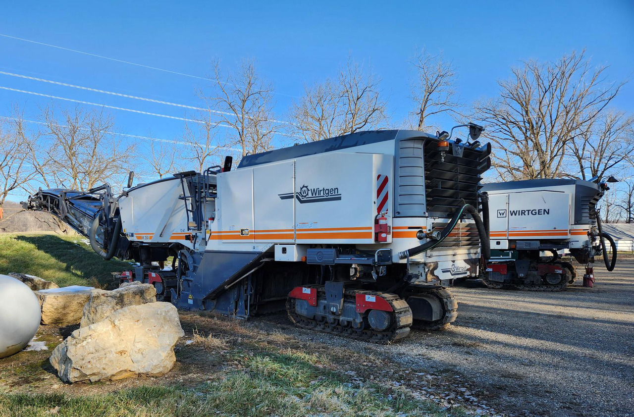 Wirtgen W 250 I - Fresadora en frío: foto 3 Wirtgen W 250 I - Fresadora en frío: foto 3