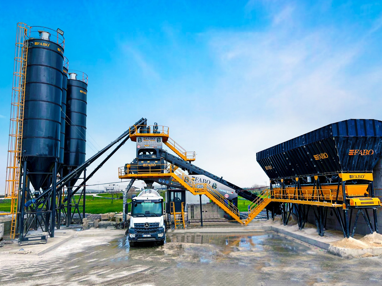 FABO COMPACT-120 CONCRETE PLANT | CONVEYOR TYPE - Planta de hormigón: foto 1 FABO COMPACT-120 CONCRETE PLANT | CONVEYOR TYPE - Planta de hormigón: foto 1