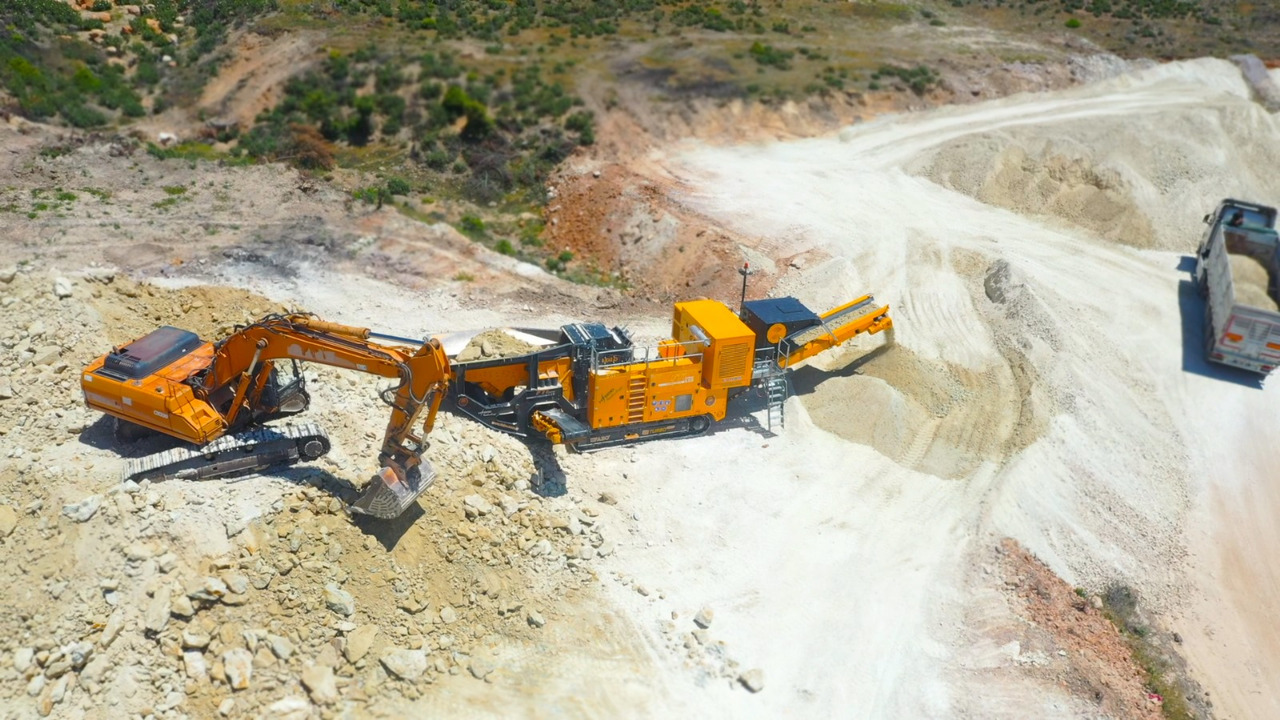 Trituradora móvil nuevo FABO Mobile crusher: foto 7