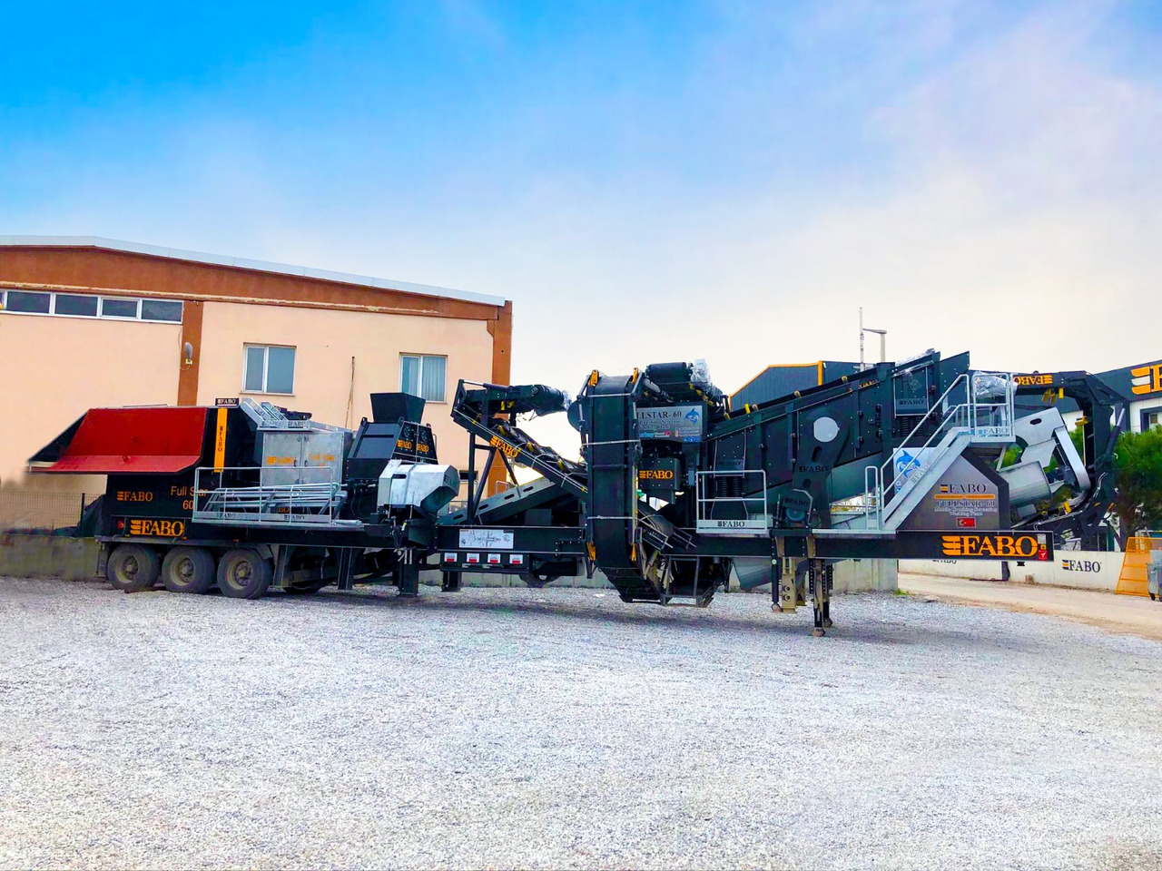 Trituradora de mandíbula nuevo FABO mobile jaw crusher: foto 9