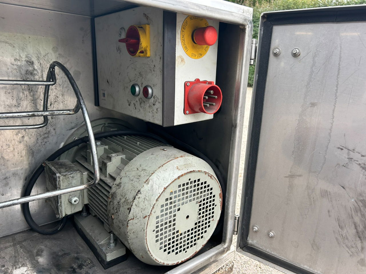Ingersoll Rand Electro unit 380 v /Liquid compresseor D 150 Agri/Food - Calefacción/ Ventilación para Camión: foto 4 Ingersoll Rand Electro unit 380 v /Liquid compresseor D 150 Agri/Food - Calefacción/ Ventilación para Camión: foto 4