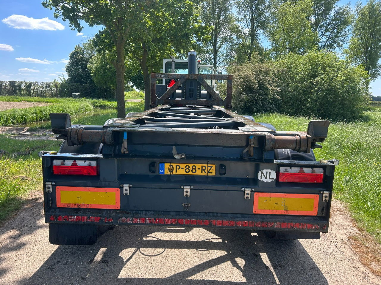 Van Hool 20 ft tipping / elect. 24 v / Tuf 3-2026 / Tyres 70 / Only 49500 km / t - Semirremolque portacontenedore/ Intercambiable: foto 3 Van Hool 20 ft tipping / elect. 24 v / Tuf 3-2026 / Tyres 70 / Only 49500 km / t - Semirremolque portacontenedore/ Intercambiable: foto 3