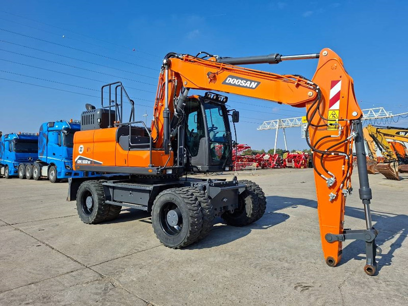 Doosan DX 160 W-7 (EX Demo) - Excavadora de ruedas: foto 3 Doosan DX 160 W-7 (EX Demo) - Excavadora de ruedas: foto 3