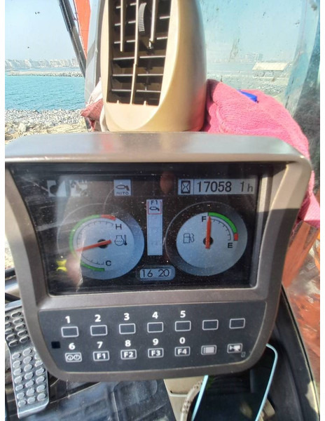 Excavadora Hitachi EX1200-6 Longreach 28m (Abu Dhabi): foto 12