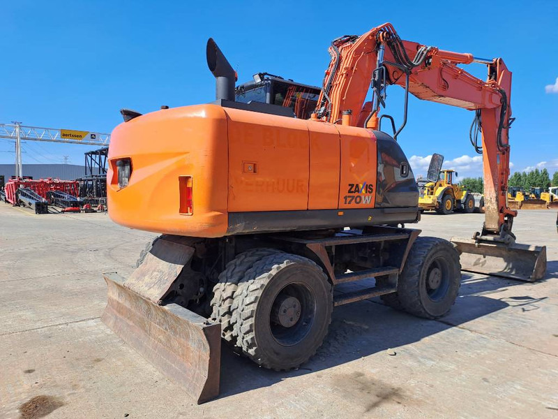 Hitachi ZX 170 W-5 B - Excavadora de ruedas: foto 4 Hitachi ZX 170 W-5 B - Excavadora de ruedas: foto 4