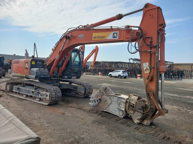 Hitachi ZX220LC (Abu Dhabi) - Excavadora de cadenas: foto 3 Hitachi ZX220LC (Abu Dhabi) - Excavadora de cadenas: foto 3