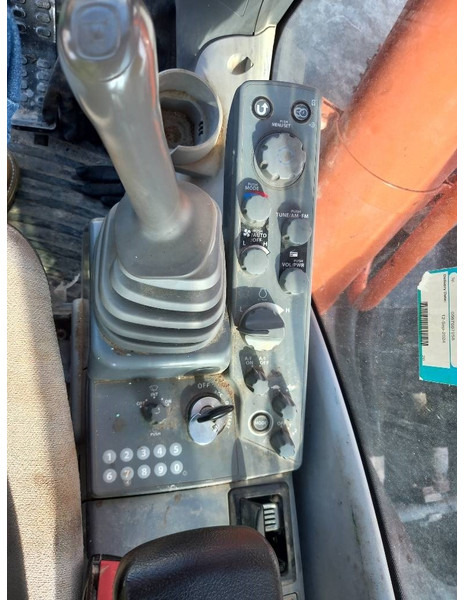 Excavadora de cadenas Hitachi ZX350H-5G (Abu Dhabi): foto 20 Excavadora de cadenas Hitachi ZX350H-5G (Abu Dhabi): foto 20