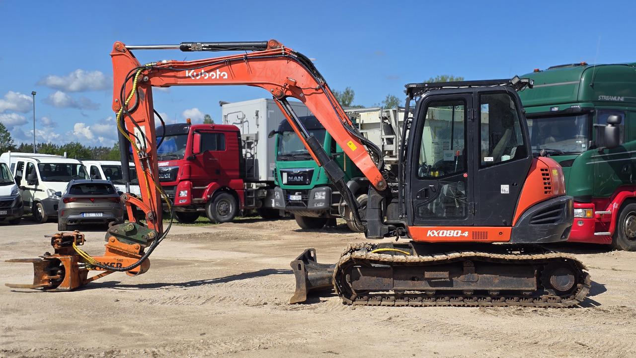 Kubota KX080-4, AXER 540 - Tractor forestal: foto 1 Kubota KX080-4, AXER 540 - Tractor forestal: foto 1