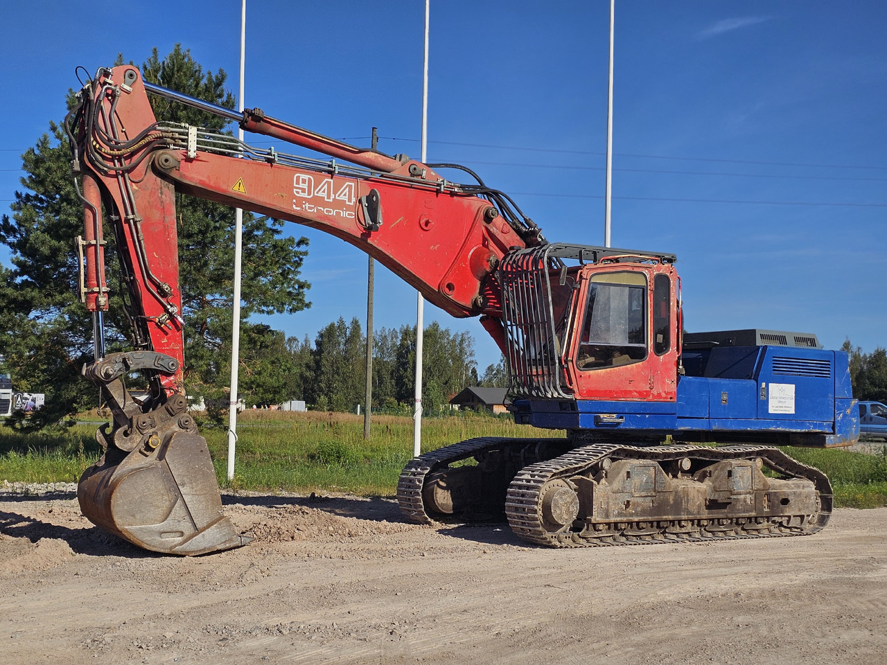 LIEBHERR R944B VH-HD. UHD boom and standart boom included. - Excavadora de demolición: foto 2 LIEBHERR R944B VH-HD. UHD boom and standart boom included. - Excavadora de demolición: foto 2