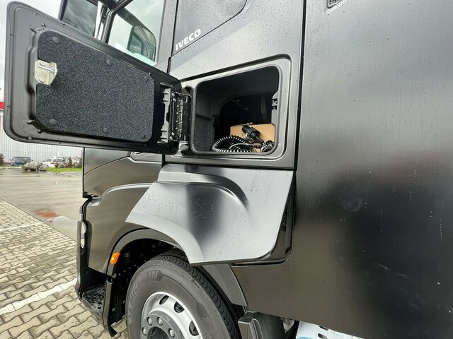IVECO S-Way AS440S49T/P - AF4T COMFORT+AERO+ LED+NAVI... - Cabeza tractora: foto 3 IVECO S-Way AS440S49T/P - AF4T COMFORT+AERO+ LED+NAVI... - Cabeza tractora: foto 3
