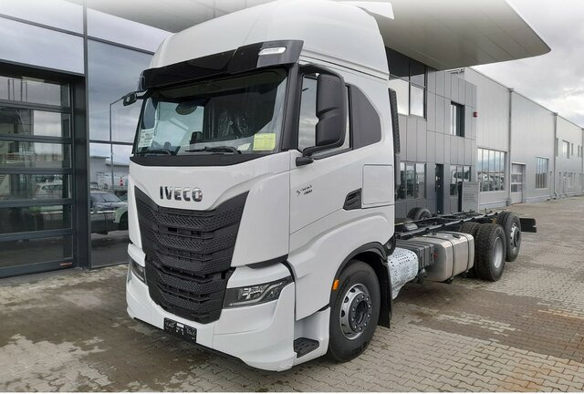IVECO S-Way AS260S46Y/P-AERO+LIVING&COMFORT PACK... - Camión chasis: foto 1 IVECO S-Way AS260S46Y/P-AERO+LIVING&COMFORT PACK... - Camión chasis: foto 1