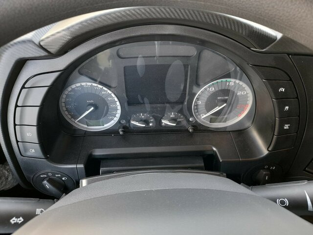 IVECO X-Way AT280X46Y/PS ON++LED+KRAN + KIPPMULDE... - Camión grúa, Camión caja abierta: foto 4 IVECO X-Way AT280X46Y/PS ON++LED+KRAN + KIPPMULDE... - Camión grúa, Camión caja abierta: foto 4