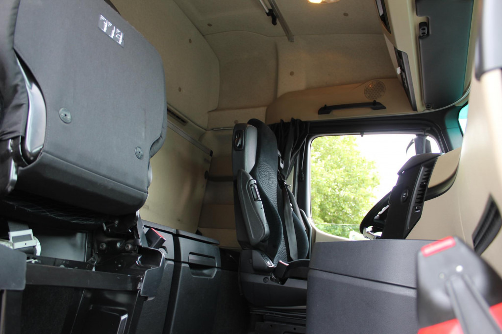 Mercedes-Benz Actros 1845 E6   ACC  LDW  Kühlbox  Vollspoiler - Cabeza tractora: foto 2 Mercedes-Benz Actros 1845 E6   ACC  LDW  Kühlbox  Vollspoiler - Cabeza tractora: foto 2