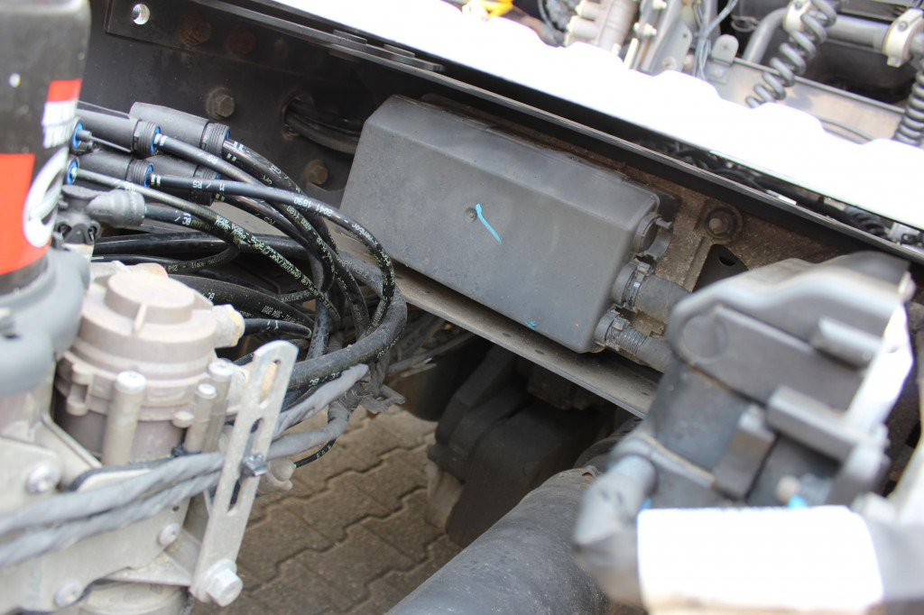 Cabeza tractora Renault T 520 E6 High Sleeper Retarder Kühlbox  VIN: LD: foto 13