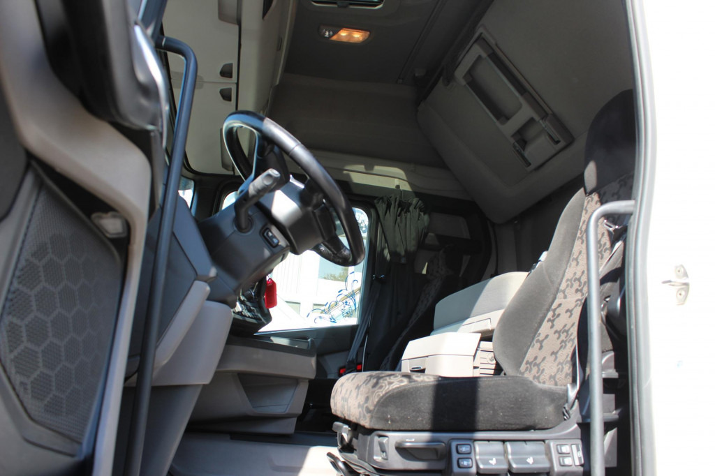 Scania R 500 Retarder LED Kühlbox 2 Tanks Navi - Cabeza tractora: foto 4 Scania R 500 Retarder LED Kühlbox 2 Tanks Navi - Cabeza tractora: foto 4