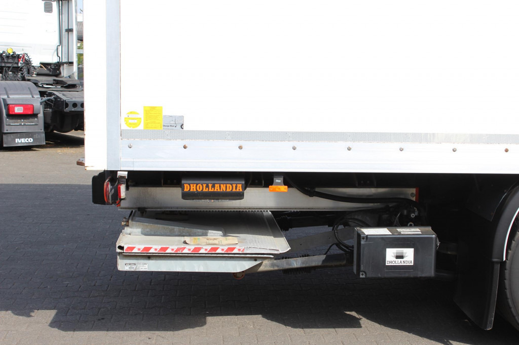 Daf LF 290 Koffer Klima LDW Rolltor LBW 298Tkm - Camión: foto 4 Daf LF 290 Koffer Klima LDW Rolltor LBW 298Tkm - Camión: foto 4