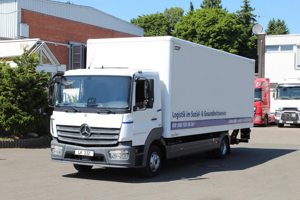Mercedes-Benz Atego 1221 E6 Koffer Klima LDW Schalter LBW - Camión: foto 1 Mercedes-Benz Atego 1221 E6 Koffer Klima LDW Schalter LBW - Camión: foto 1