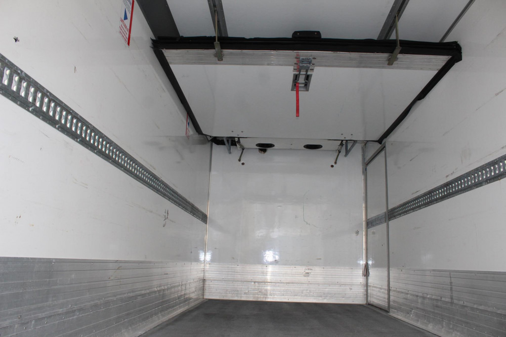 Iveco Eurocargo 100E18 E5 CS 850Mt Bi-Temp. TW Strom - Camión frigorífico: foto 2 Iveco Eurocargo 100E18 E5 CS 850Mt Bi-Temp. TW Strom - Camión frigorífico: foto 2