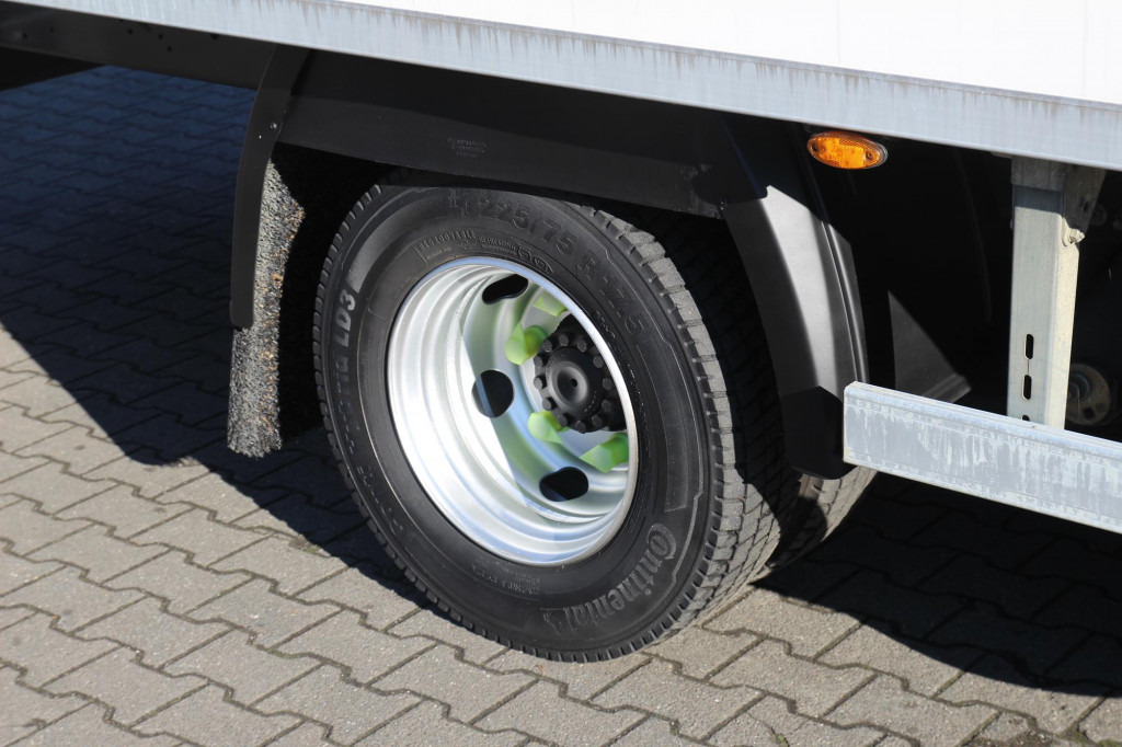 Iveco ML100E19 E6 Carrier Supra 550 Strom FRC 27 - Camión frigorífico: foto 5 Iveco ML100E19 E6 Carrier Supra 550 Strom FRC 27 - Camión frigorífico: foto 5
