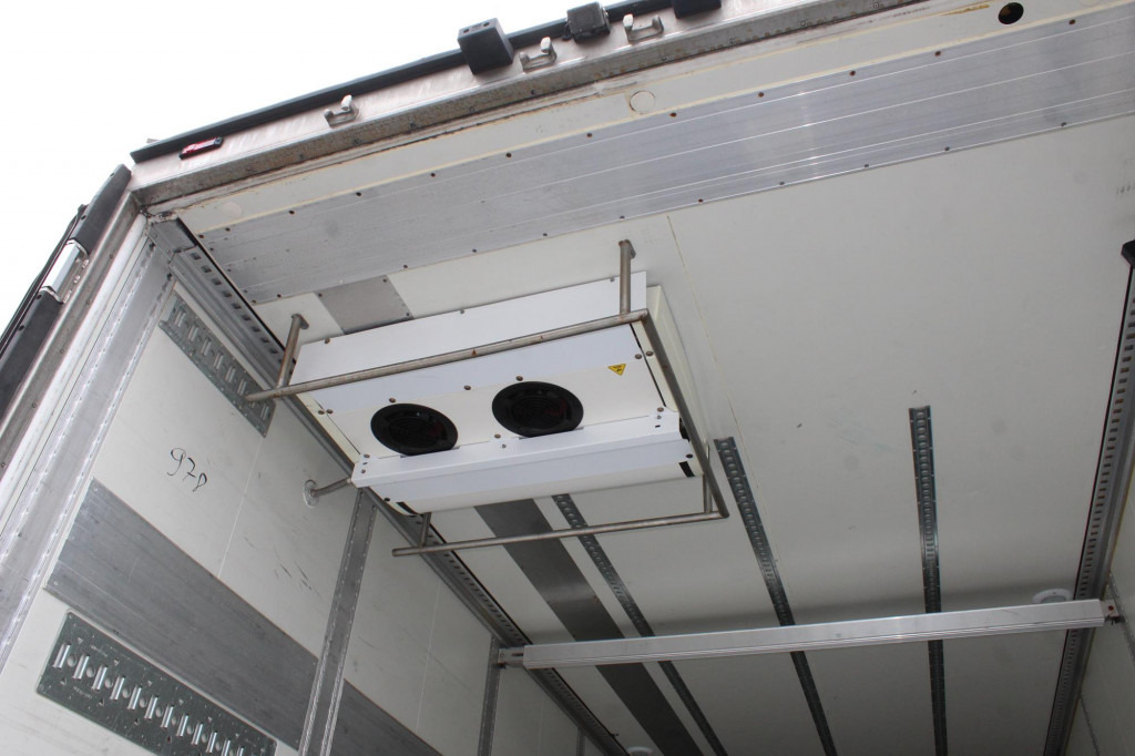 Krone CV 1950 MT Bi-Temp Doppelstock Blumen Aluboden - Semirremolque frigorífico: foto 2 Krone CV 1950 MT Bi-Temp Doppelstock Blumen Aluboden - Semirremolque frigorífico: foto 2