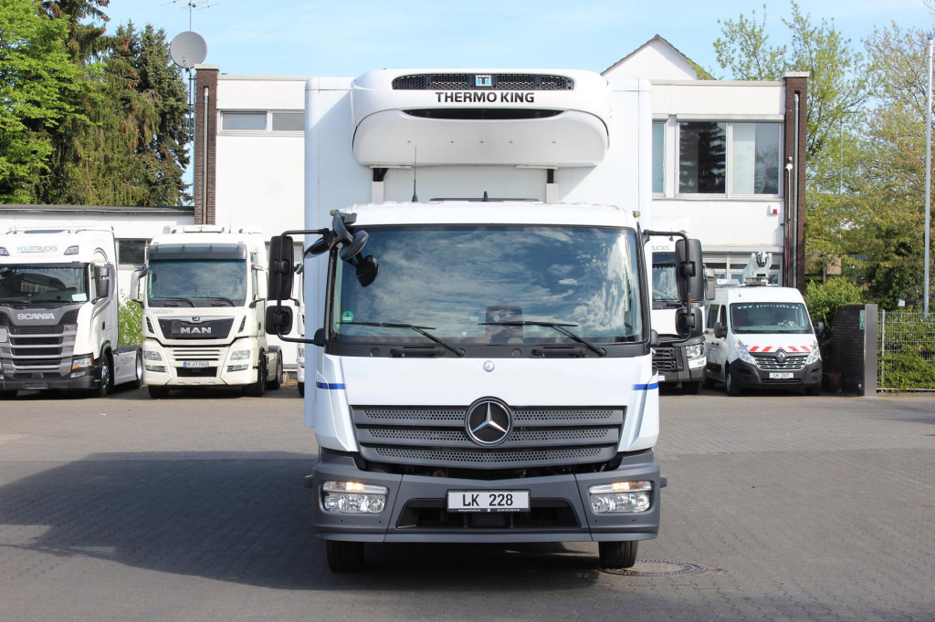 Camión frigorífico Mercedes-Benz Atego 1221 E6  TK T-800 R  Strom   Türen+LBW: foto 6