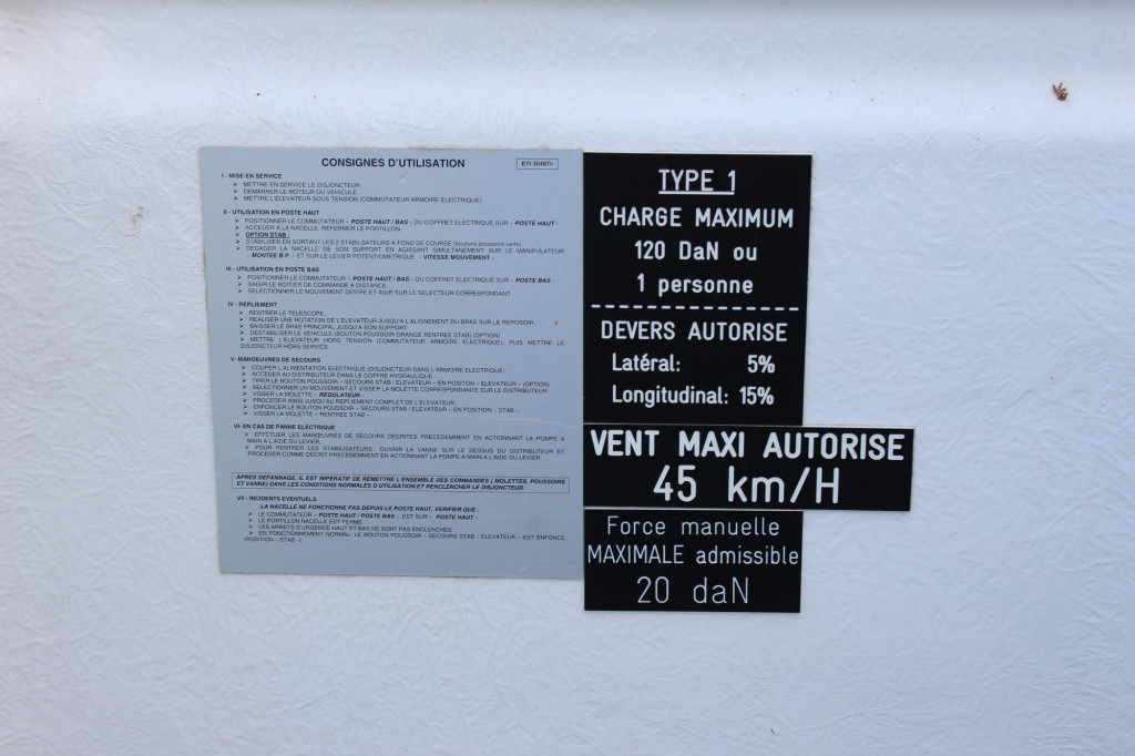 Renault Master Comilev 100TF1 10m Klima nur 167h HU-UVV - Camión con plataforma elevadora: foto 2 Renault Master Comilev 100TF1 10m Klima nur 167h HU-UVV - Camión con plataforma elevadora: foto 2