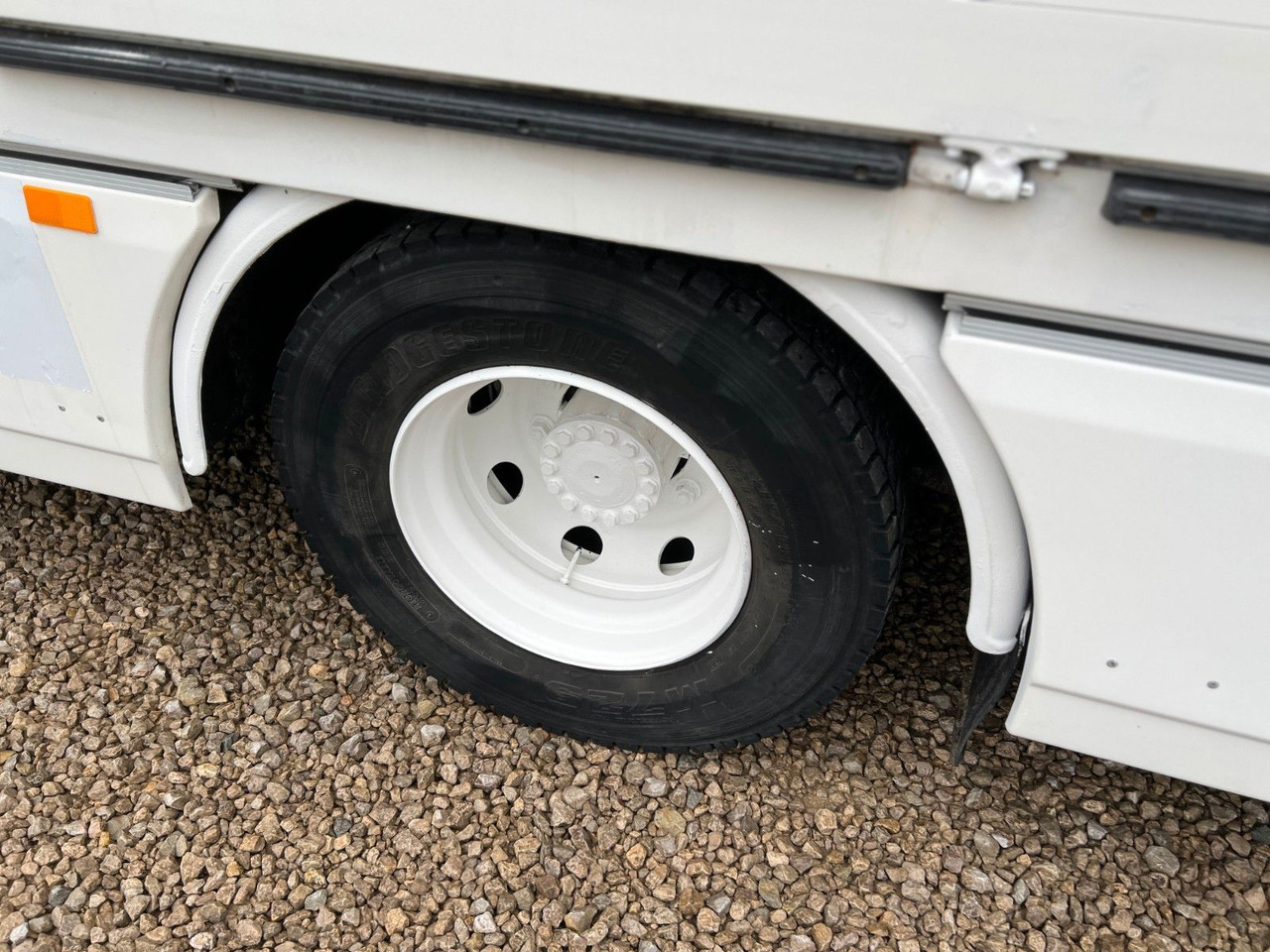 MAN 14.272 Schwenkwand / Schadstoffmobil MAN 14.272 Schwenkwand / Schadstoffmobil - Camión transporte de bebidas: foto 5 MAN 14.272 Schwenkwand / Schadstoffmobil MAN 14.272 Schwenkwand / Schadstoffmobil - Camión transporte de bebidas: foto 5