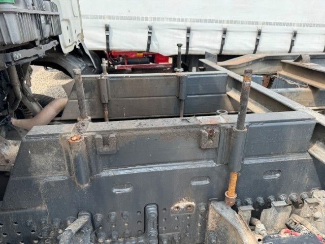 Mercedes-Benz Antos 1824 - Umlader- Nebenantrieb - Camión multibasculante: foto 3 Mercedes-Benz Antos 1824 - Umlader- Nebenantrieb - Camión multibasculante: foto 3