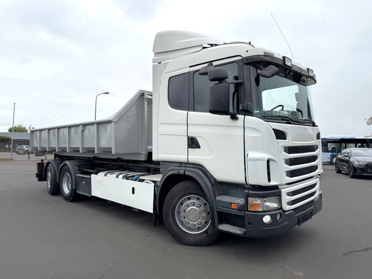 Scania G 440 LB 6x2 Knickhaken Retarder, Klima - Camión multibasculante: foto 3 Scania G 440 LB 6x2 Knickhaken Retarder, Klima - Camión multibasculante: foto 3