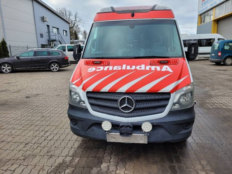 MERCEDES – BENZ SPRINTER 319 3.0D AMBULANCE (PROFILE) KLIMA, 6.2017, EURO 6 - Ambulancia: foto 3 MERCEDES – BENZ SPRINTER 319 3.0D AMBULANCE (PROFILE) KLIMA, 6.2017, EURO 6 - Ambulancia: foto 3