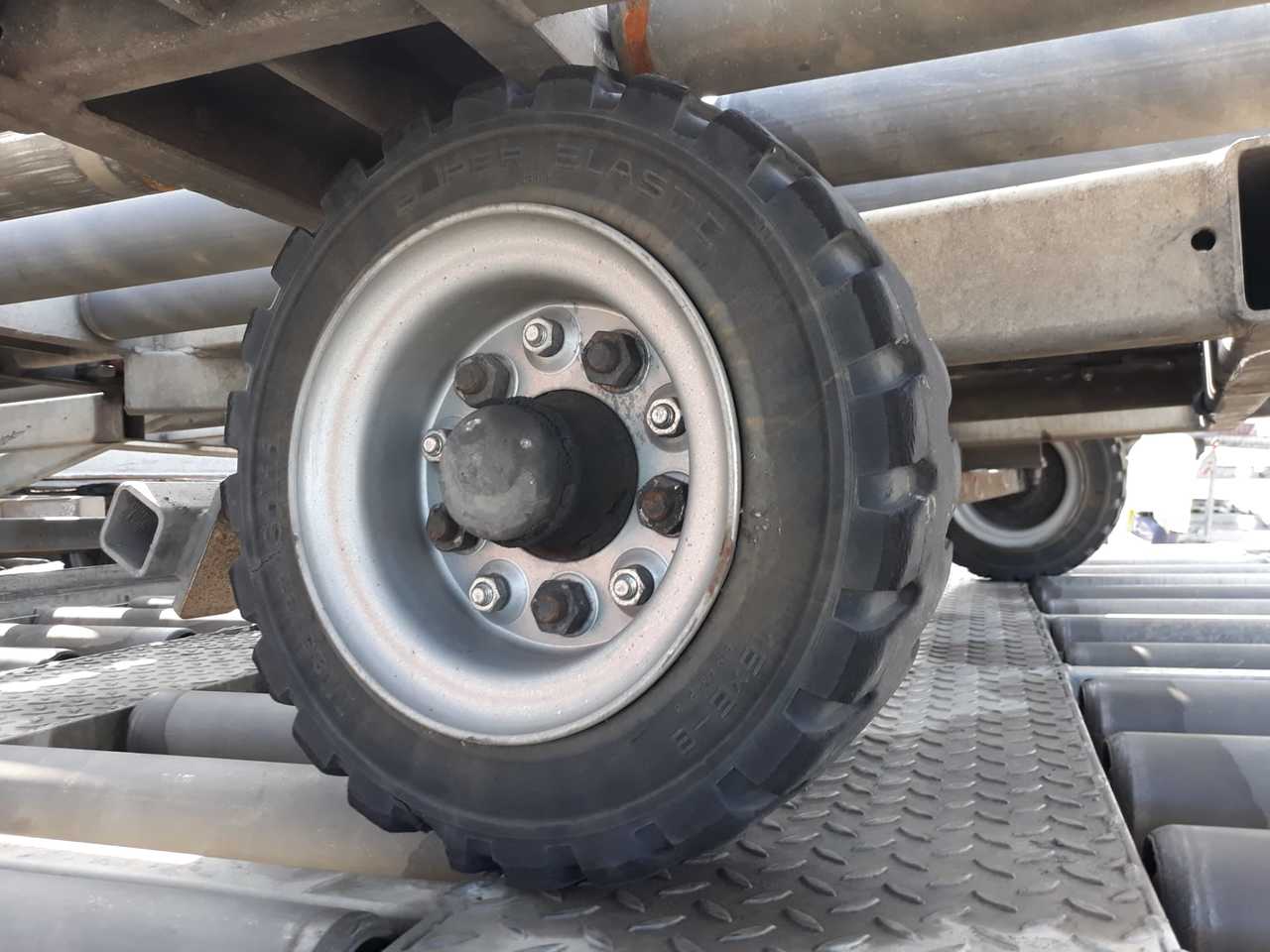 Wheels - Equipo de apoyo en tierra: foto 1 Wheels - Equipo de apoyo en tierra: foto 1